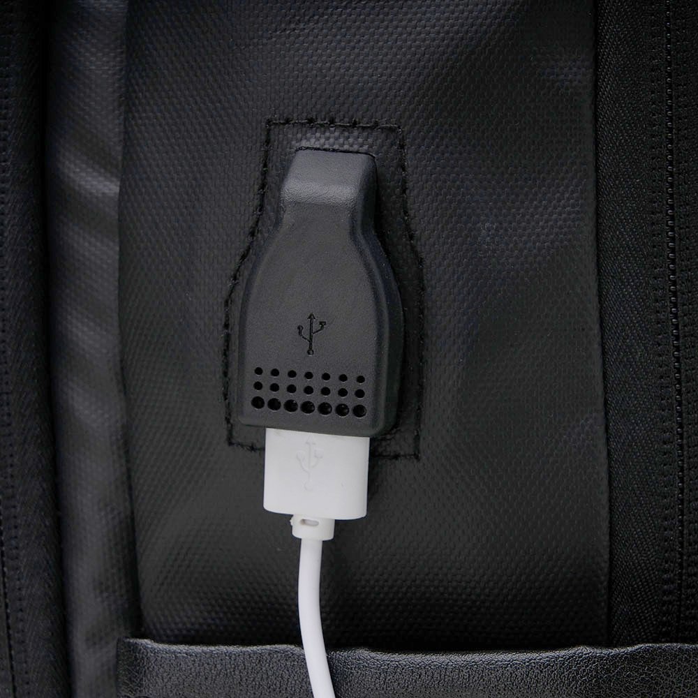 Mochila-Couro-Sintetico-USB-20-Litros-13506d6-1636742398